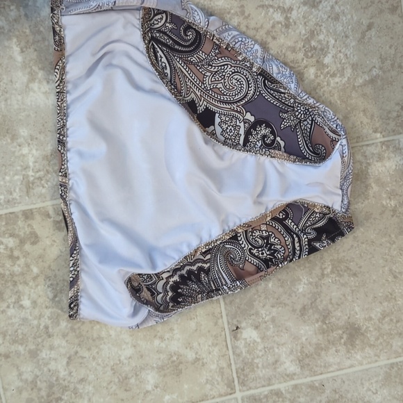 Swim suit - Picture 5 of 7